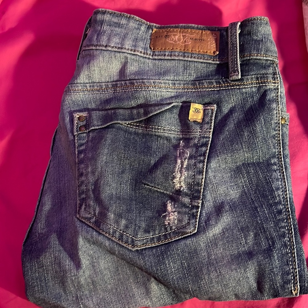 Y2k low rise ripped Jean shorts!!!